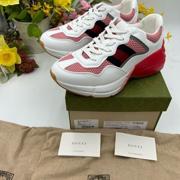 SOLD!!!!!!!!     Women’s Gucci Rython sneakers, size 37 made in Italy - Picture 2 of 11